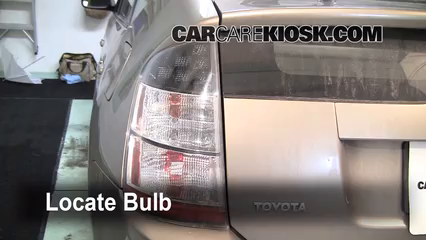 2005 Toyota Prius 1.5L 4 Cyl. Éclairage Feu stop (remplacer ampoule)